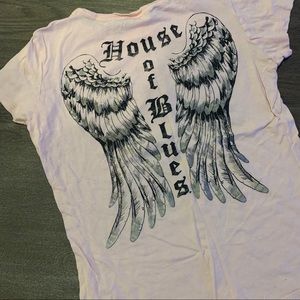 house of blues Tops - ❤️5/$20❤️ House of Blues Tshirt house of blues Tops - ❤️5/$20❤️ House of Blues Tshirt